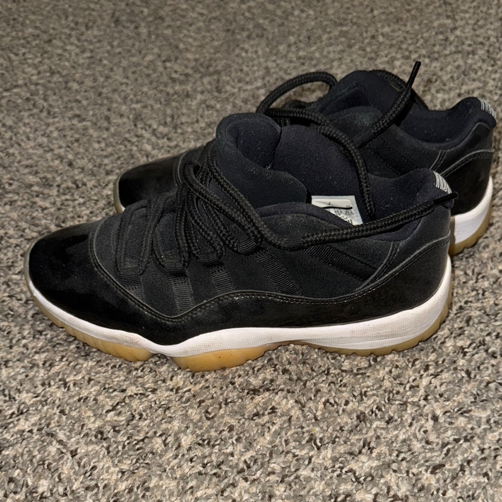 Jordan Sneakers Black and White